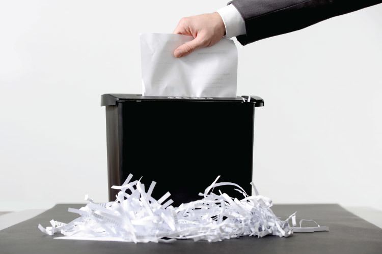 10 Reasons Why Businesses Should Not Shred Documents In House